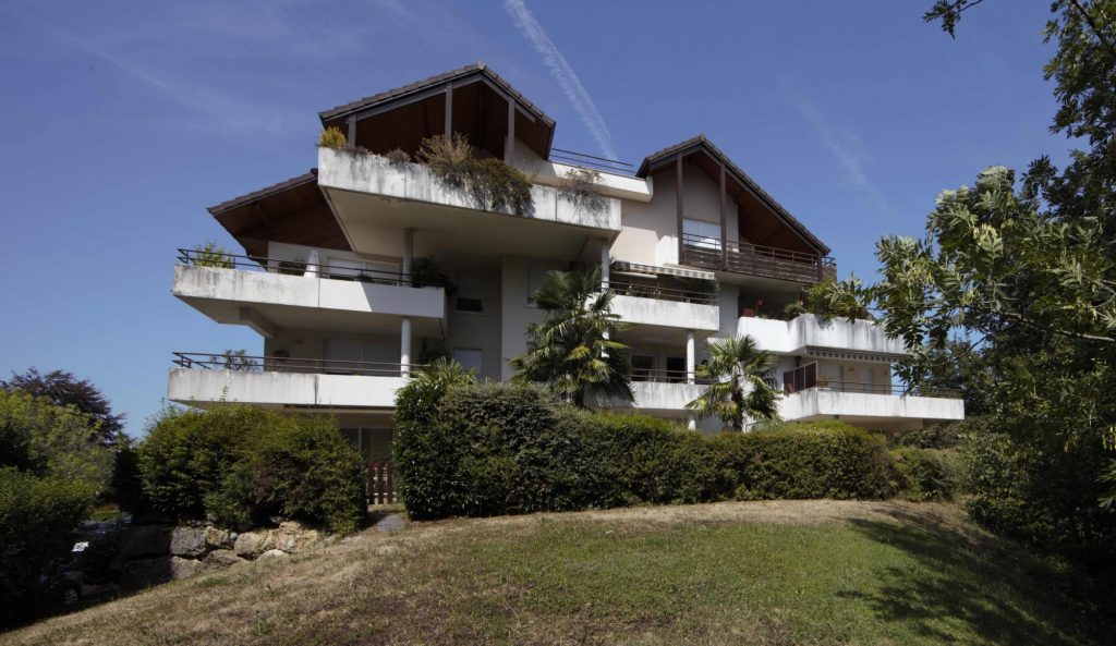 Dernier étage, appartement T3 avec terrasse de 23m²